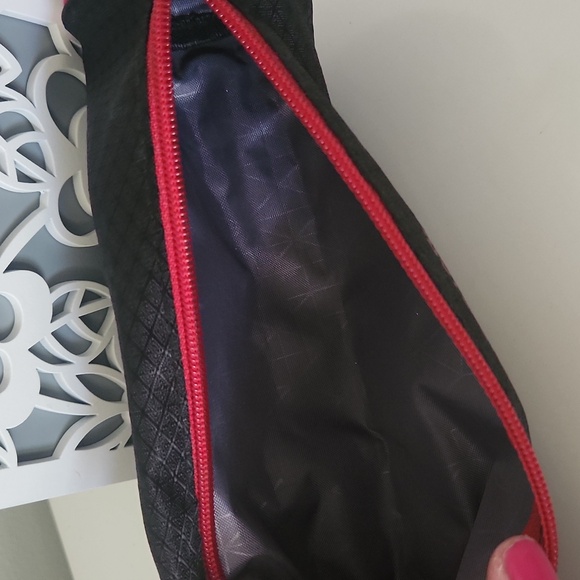 ✏️ Set of 4 pencil cases - Picture 3 of 9